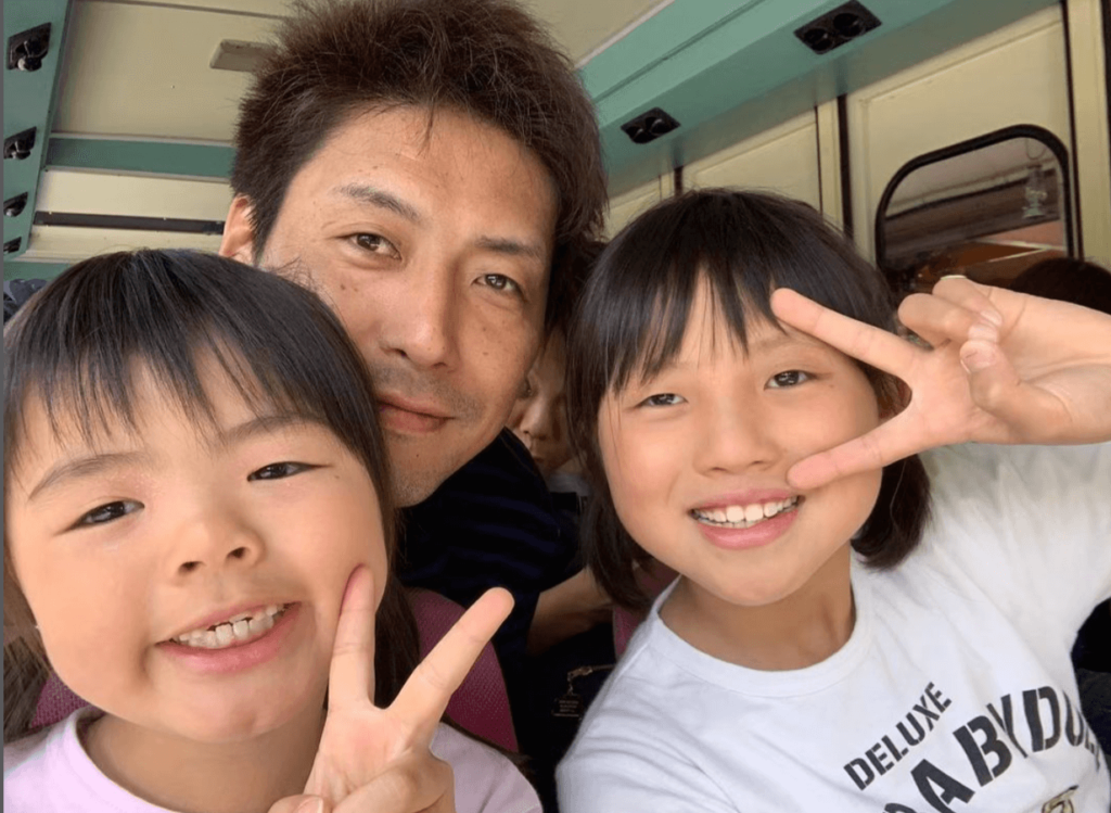 山本隆弘と熊倉由美の2人の娘さんの顔画像