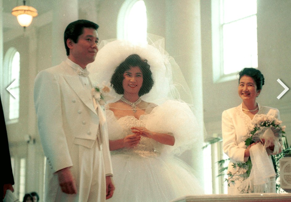 八代亜紀さんとマネジャーの増田登さんの結婚式の様子